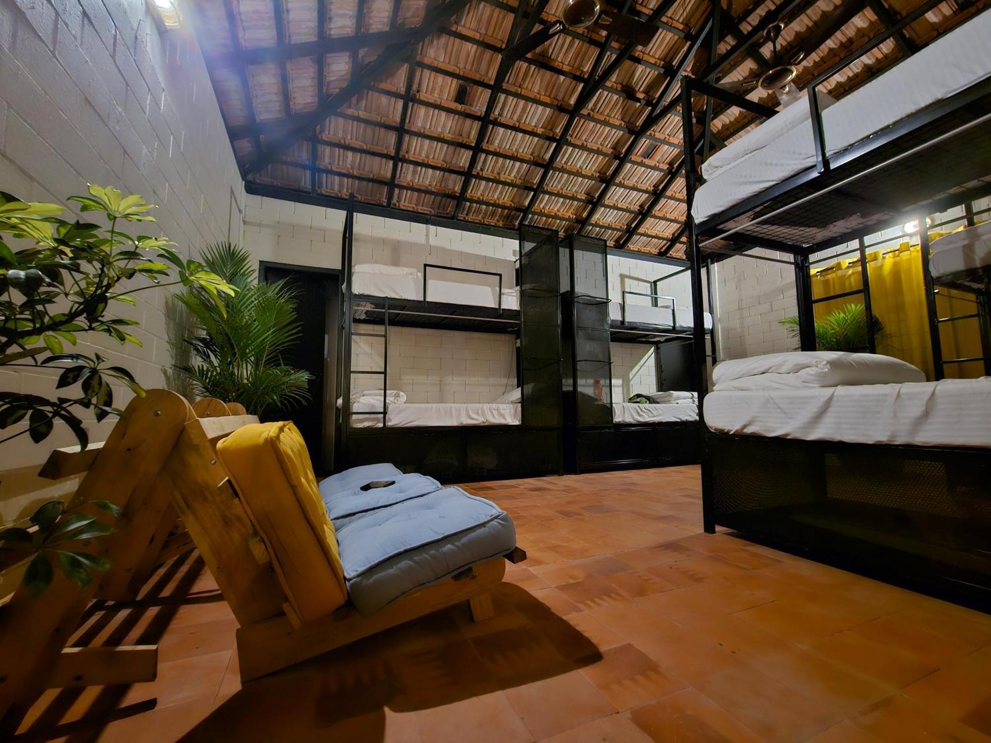 Benomadic Eco Hostel, Madikeri, Coorg Suntikoppa Kültér fotó